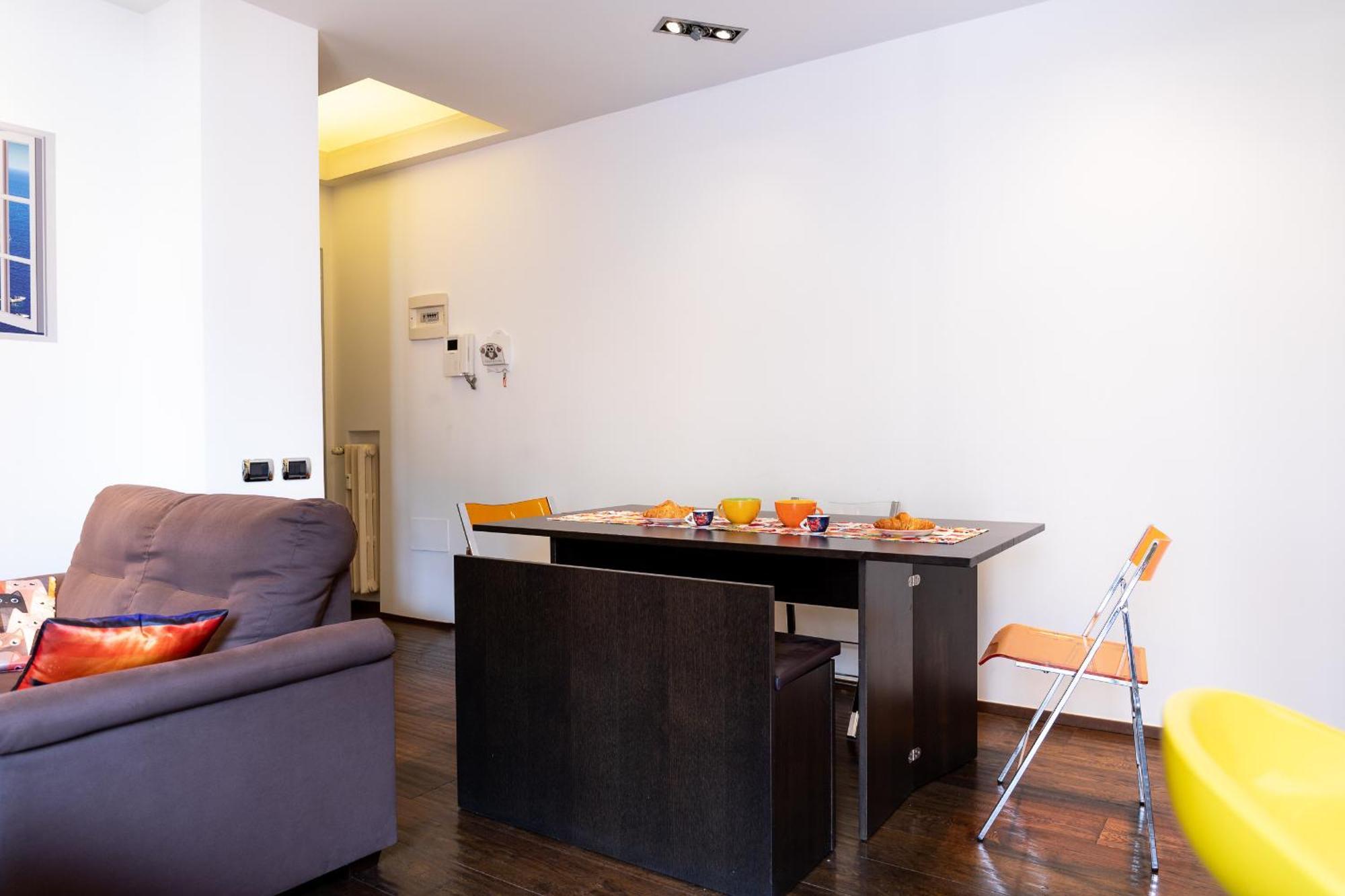Brera Hideaway Nel Cuore Della Milanese Appartement